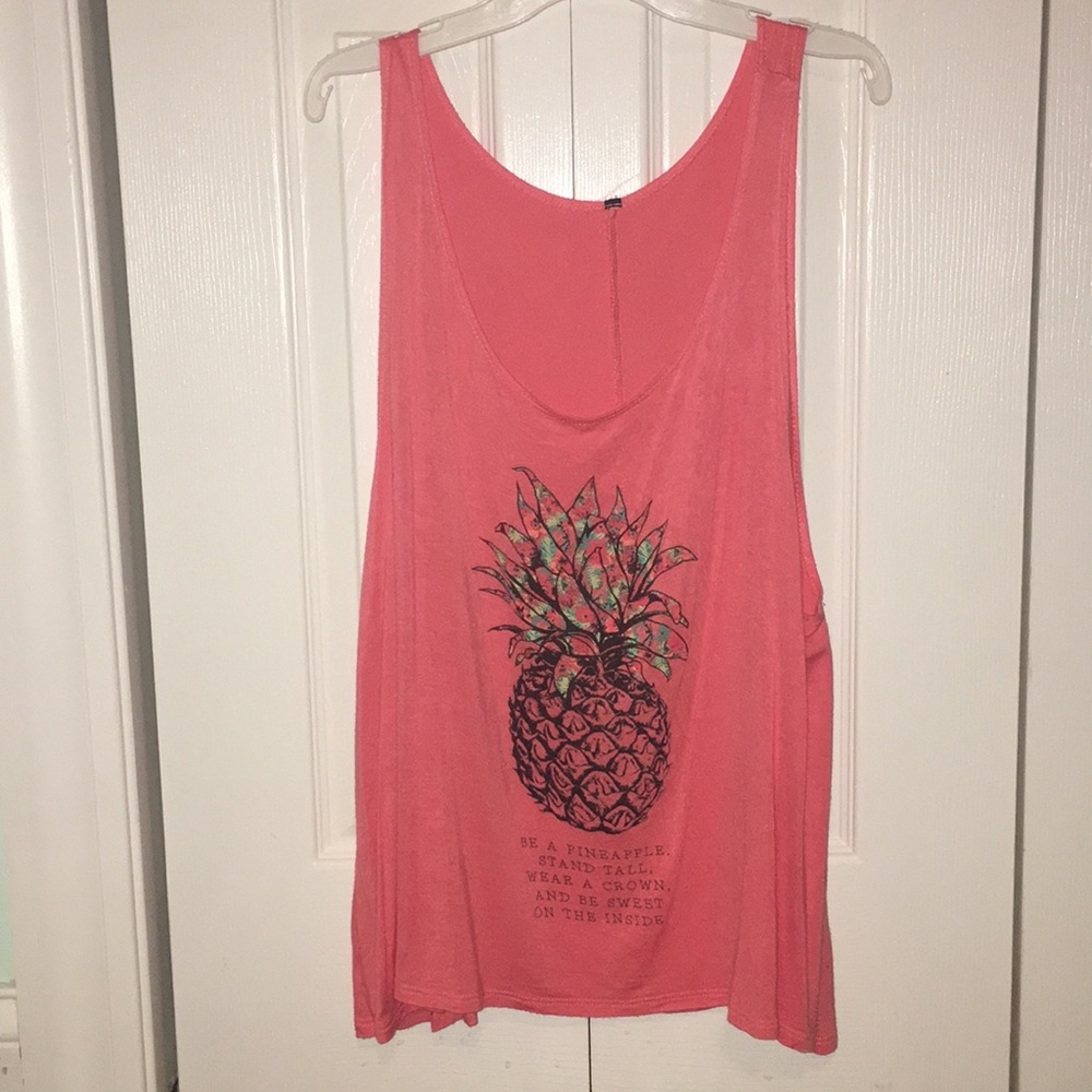 Pink tank top with pineapple